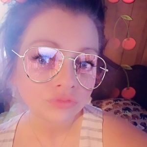 Meet your Posher, September